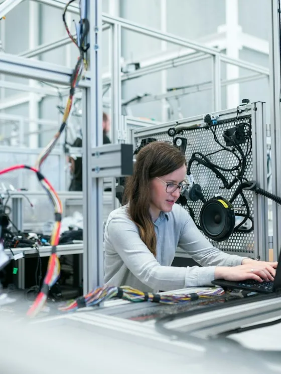 Industrial manufacturing facility representing a B2B manufacturing business
